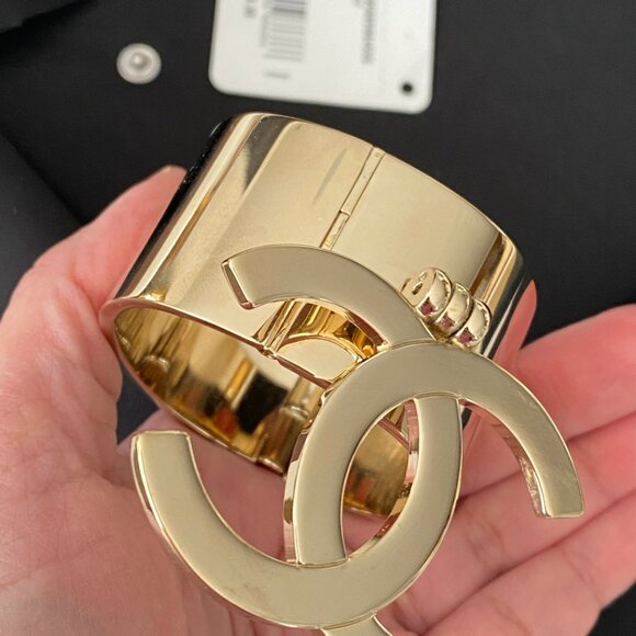 Chanel Limited Edition Cuff Bracelet - Picture 3 of 11